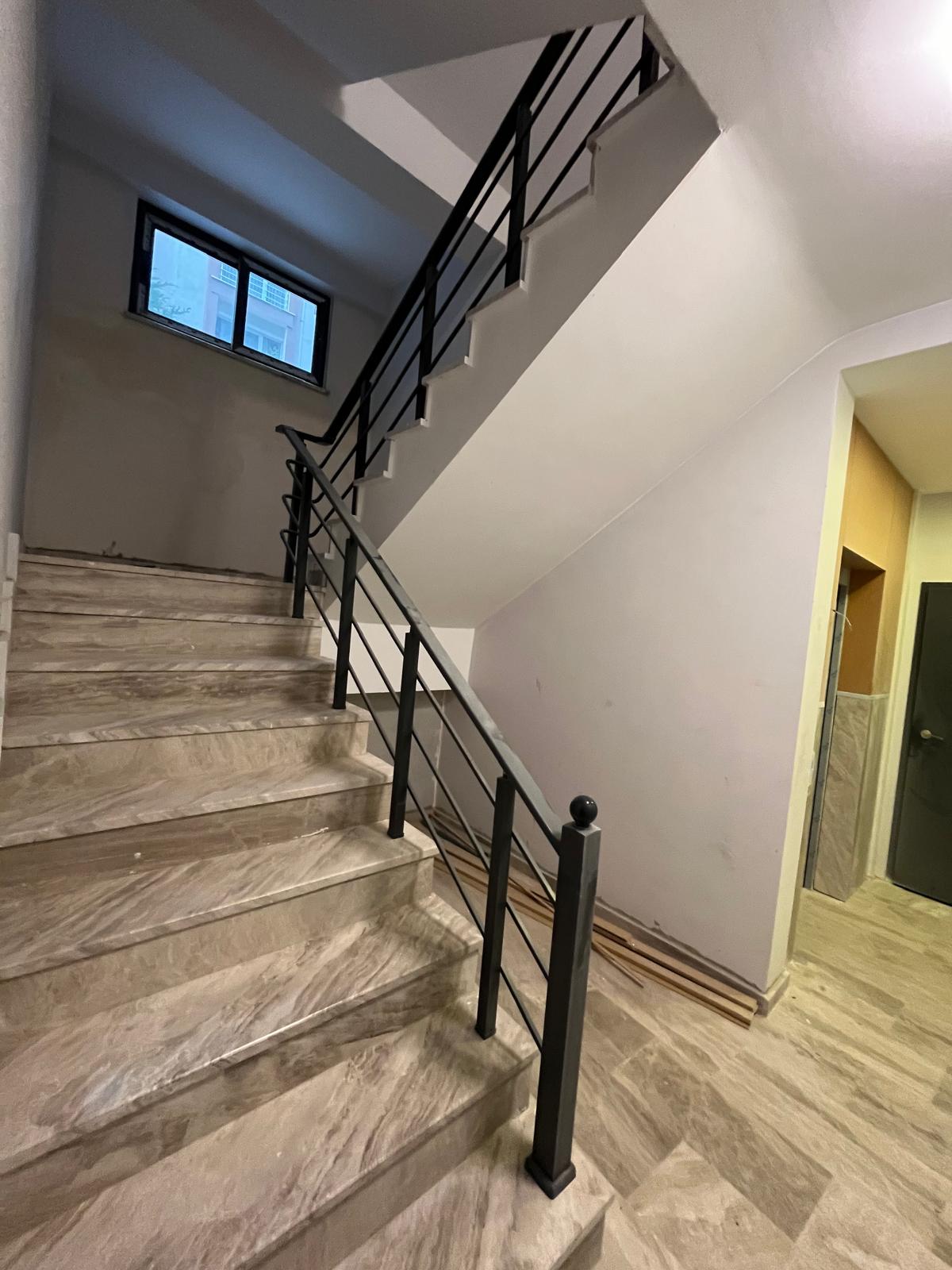 Merdiven pleksi korkuluk 40